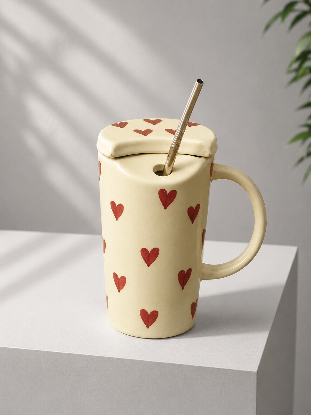 The Heart Mug with Lid & Straw