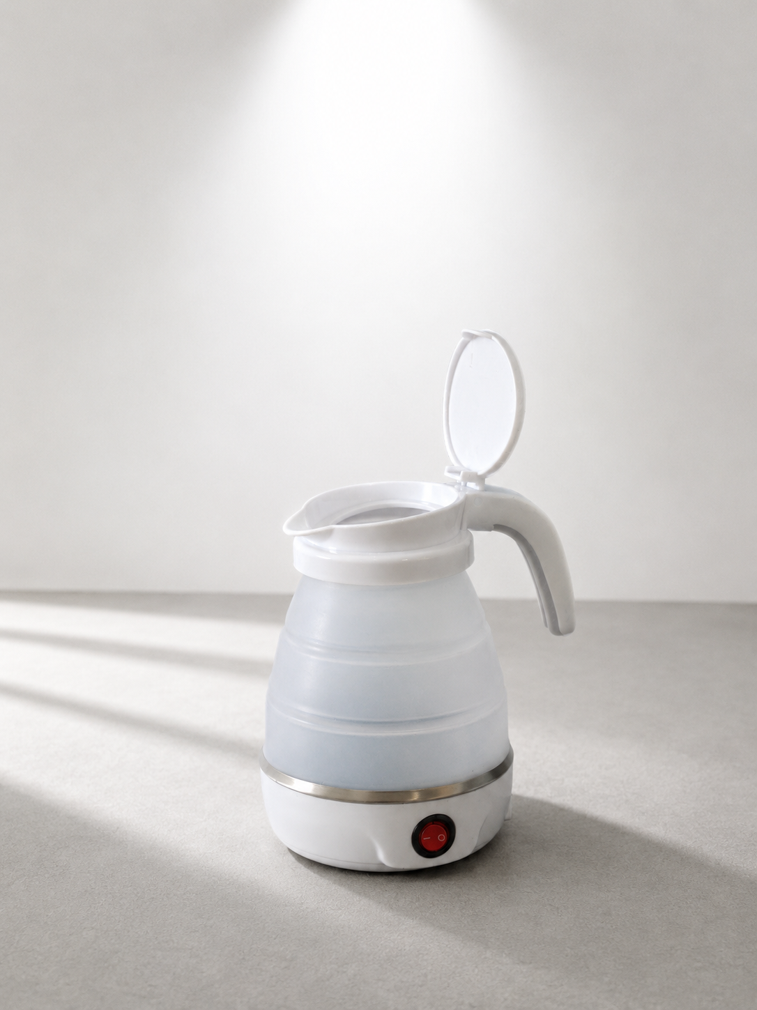 The Helpful Collapsible Electric Kettle