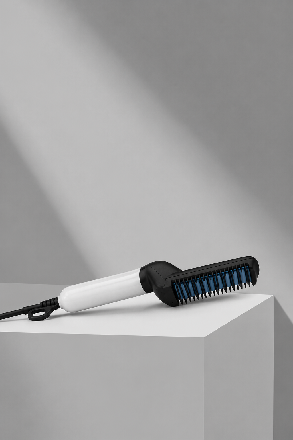 The Helpful Beard & Hair Straightening Comb