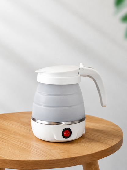 The Helpful Collapsible Electric Kettle
