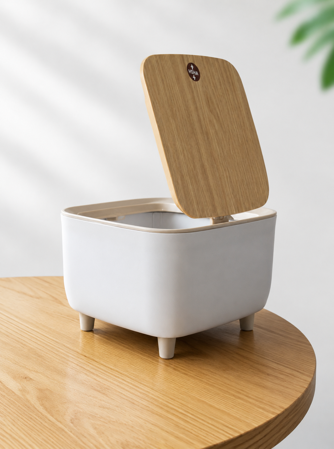 The Helpful Modern Nordic Low-Height Dustbin